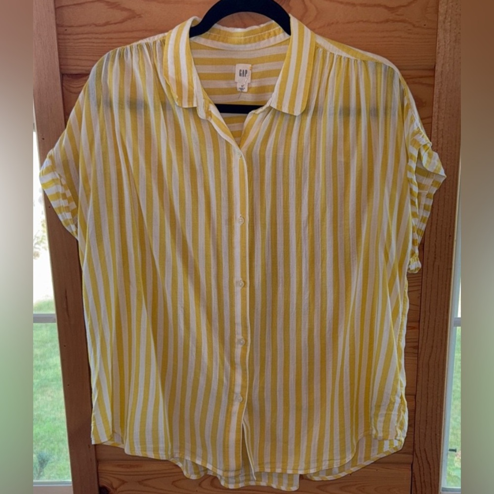 GAP Women's Yellow and White Striped Button Down Shirt Medium